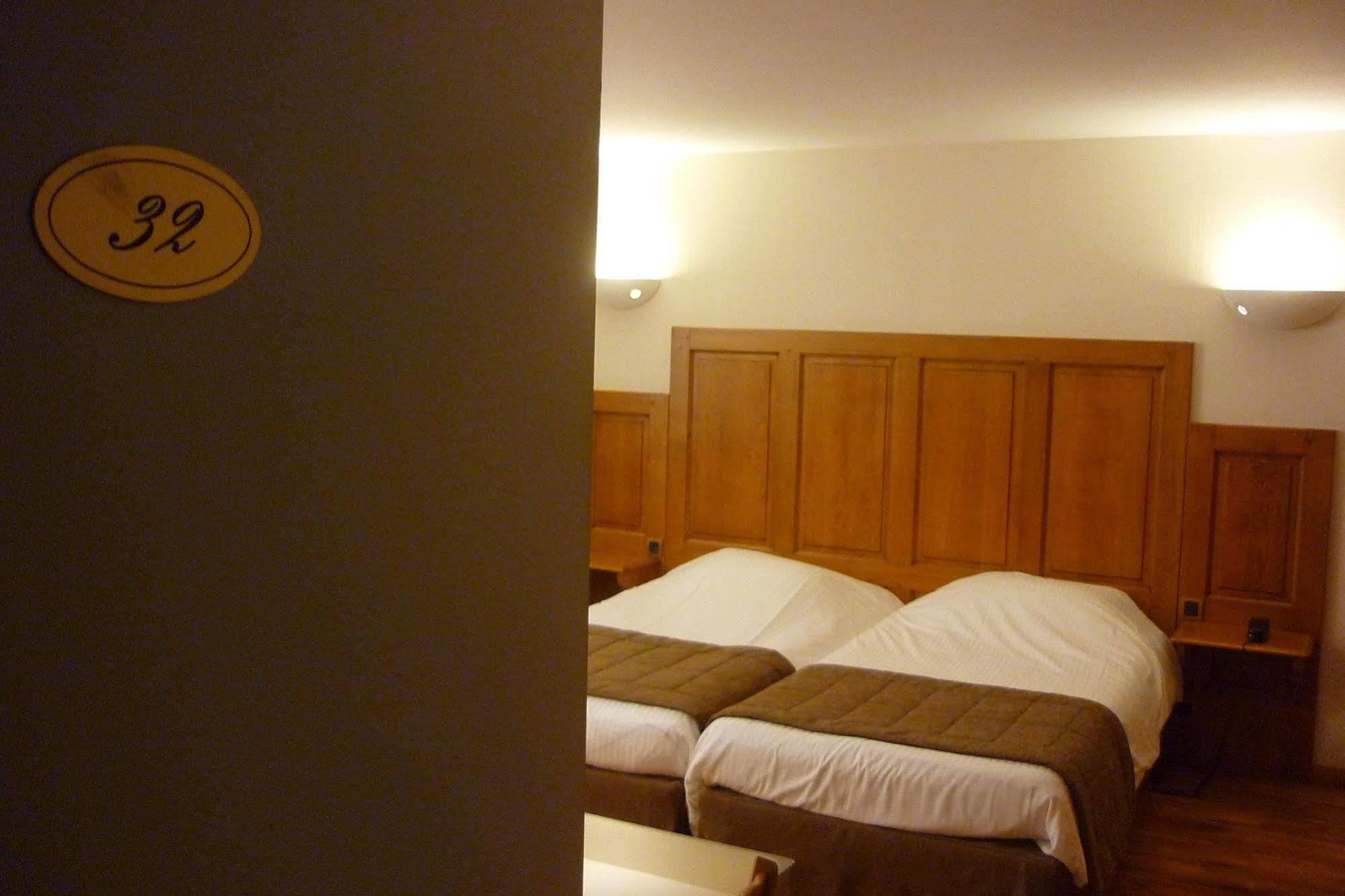 Appart Hotel Charles Sander Salins-les-Bains Exterior foto